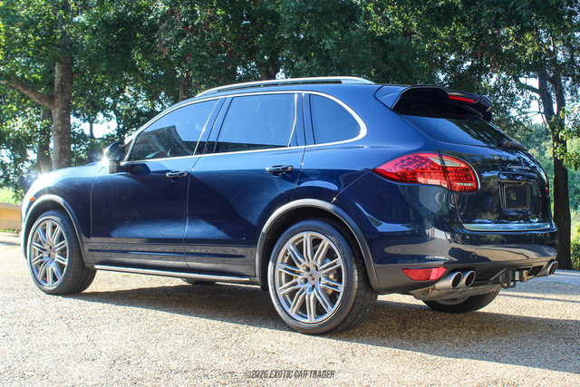 Used 2012 Porsche Cayenne Turbo AWD/4WD image 5