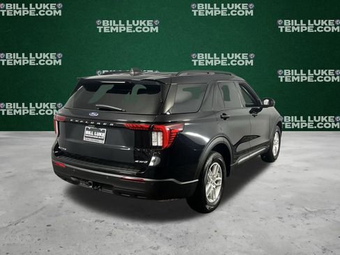 Used 2025 Ford Explorer Active image 5