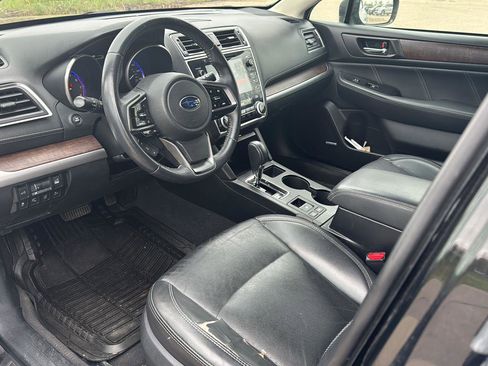 Used 2019 Subaru Outback 2.5i Limited AWD/4WD image 12