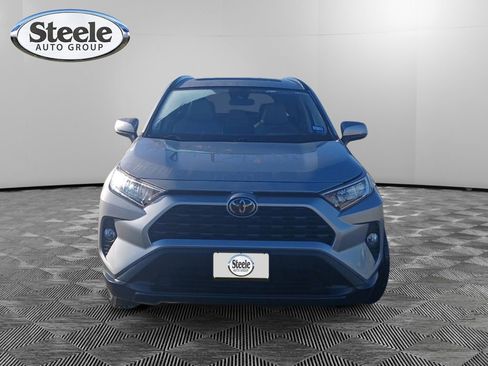 Used 2021 Toyota RAV4 XLE Premium image 8