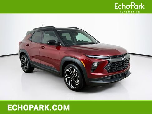 Used 2024 Chevrolet TrailBlazer RS FWD image 1