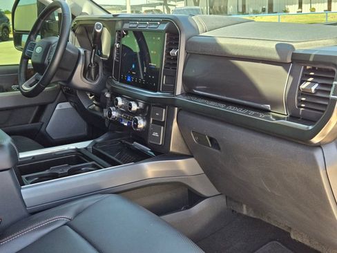 Used 2024 Ford F250 Lariat AWD/4WD image 29