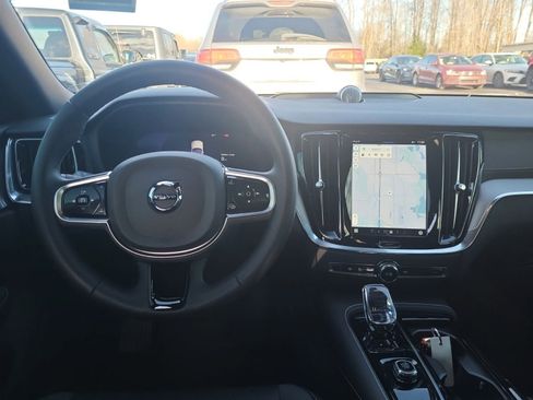 Used 2024 Volvo V60 T8 Polestar image 7