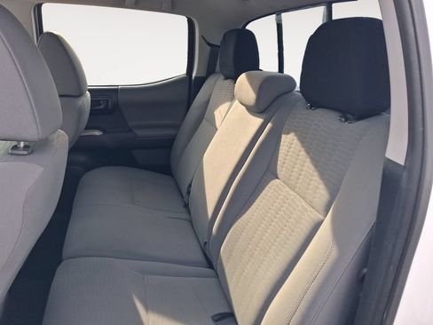 Used 2019 Toyota Tacoma SR5 RWD image 13