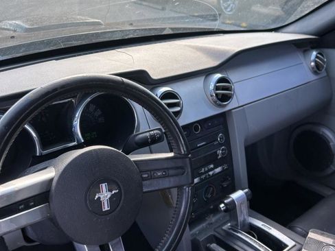 Used 2009 Ford Mustang GT image 12