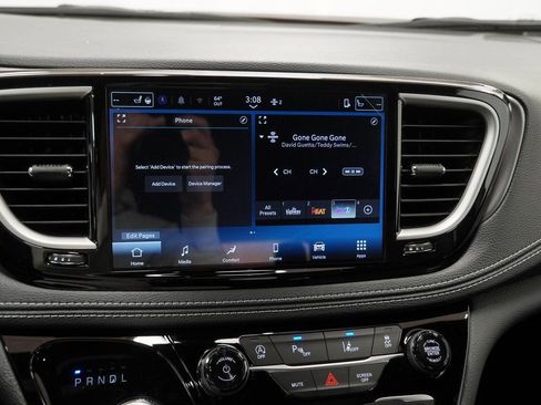 New 2026 Chrysler Pacifica Select image 22