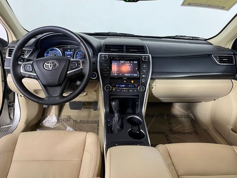 Used 2016 Toyota Camry LE image 18