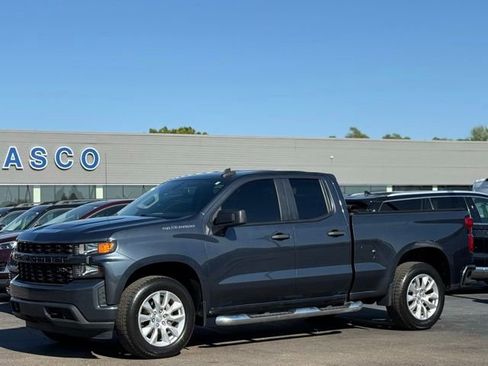 Used 2021 Chevrolet Silverado 1500 Custom AWD/4WD image 23
