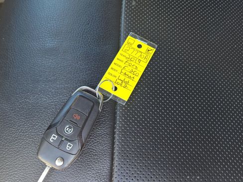 Certified 2019 Ford F250 Lariat w/ Chrome Package image 25