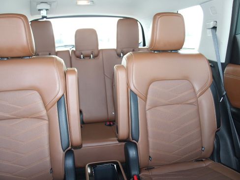 Used 2023 Nissan Pathfinder Platinum image 25