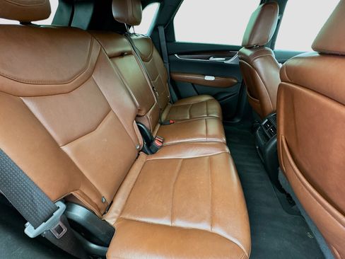 Used 2021 Cadillac XT5 Premium Luxury FWD image 19