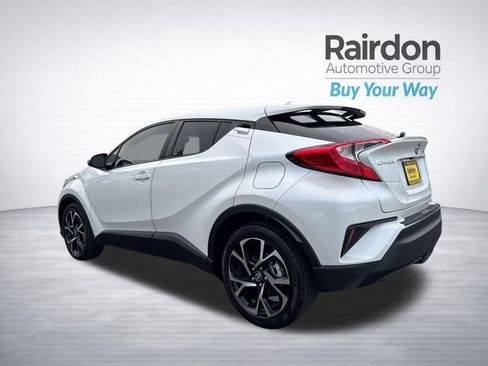 Used 2021 Toyota C-HR XLE FWD image 5