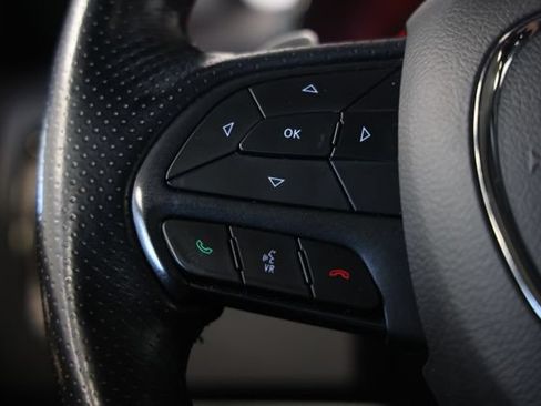 Used 2020 Dodge Durango R/T w/ Technology Group AWD/4WD image 33