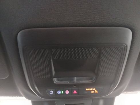 Used 2025 Chevrolet Equinox EV RS FWD image 7