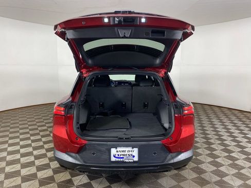 Used 2026 Chevrolet Equinox EV LT FWD image 7