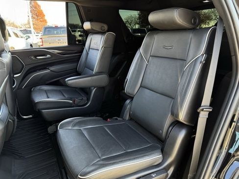 Used 2022 Cadillac Escalade Sport w/ Touring Package image 32