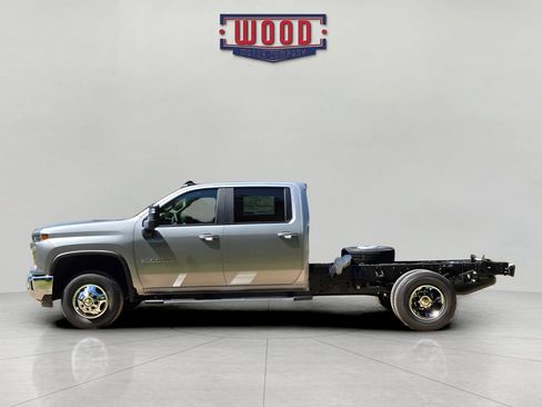 New 2026 Chevrolet Silverado 3500 LT w/ Convenience Package AWD/4WD image 3