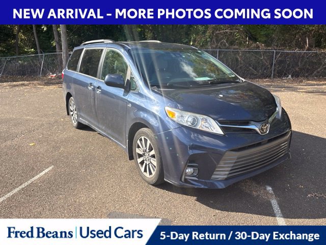 Used 2020 Toyota Sienna XLE AWD/4WD image 3