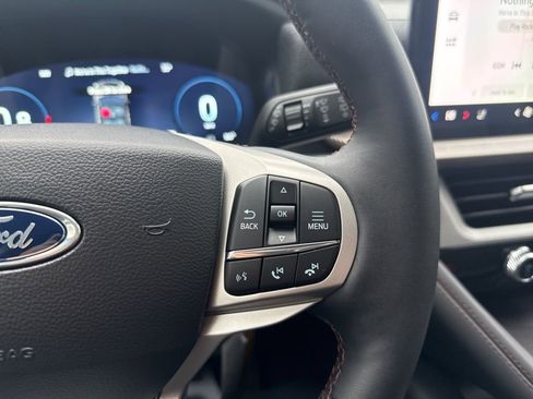 New 2026 Ford Explorer Active w/ Active Comfort Package image 16