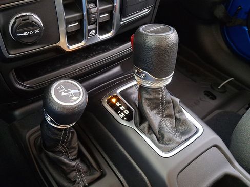 New 2026 Jeep Gladiator Sport image 13