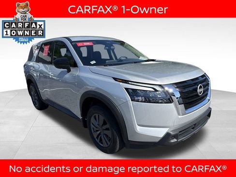 Used 2024 Nissan Pathfinder S w/ Cargo Package image 4