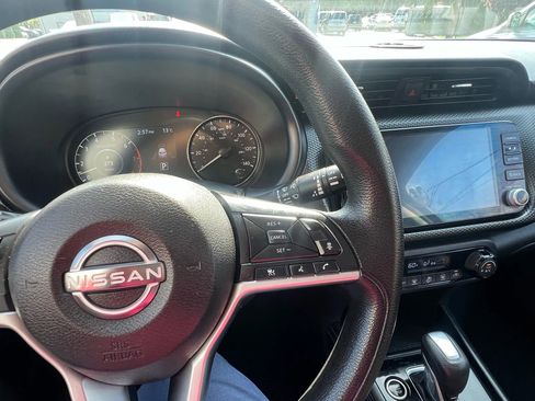 Used 2022 Nissan Kicks SV image 16