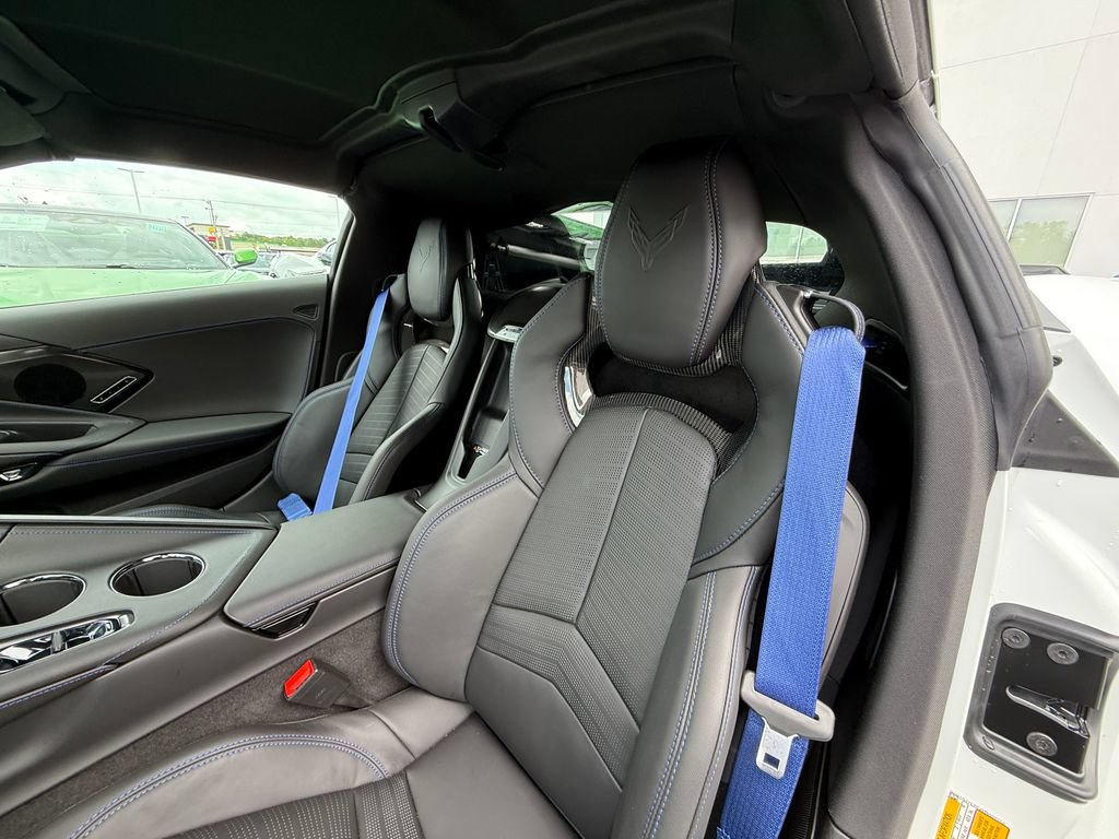 New 2026 Chevrolet Corvette E-Ray w/ Stealth Interior Trim Package AWD/4WD image 2