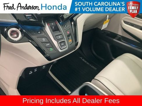 New 2026 Honda Odyssey Touring image 13