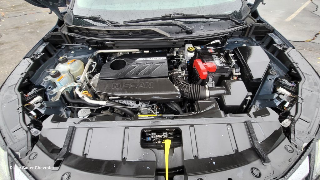 Used 2025 Nissan Rogue SV AWD/4WD image 17