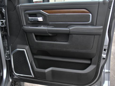 Used 2024 RAM 2500 Laramie image 54