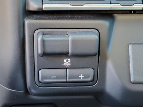 Used 2021 GMC Sierra 1500 AT4 image 32