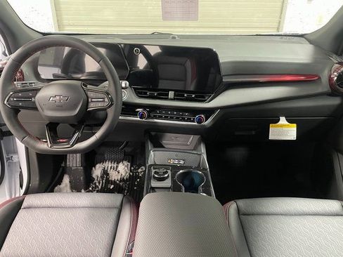 New 2026 Chevrolet Equinox RS w/ LPO, Floor Liner Package image 13