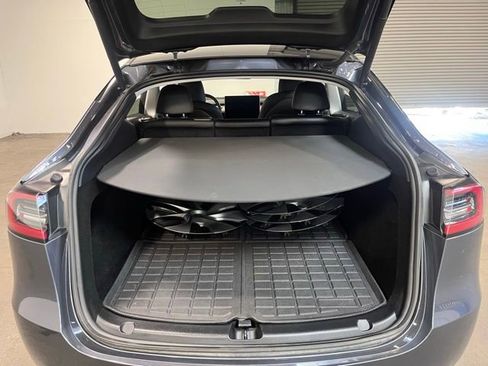 Used 2023 Tesla Model Y Long Range image 16