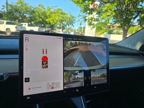 Used 2020 Tesla Model 3 Long Range AWD/4WD image 23
