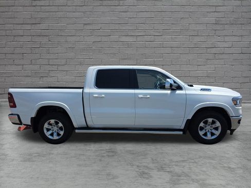 Used 2019 RAM 1500 Laramie AWD/4WD image 11