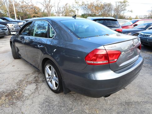 Used 2014 Volkswagen Passat 1.8T SE image 8