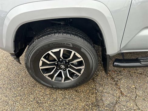 Certified 2021 Toyota Tacoma TRD Sport image 12