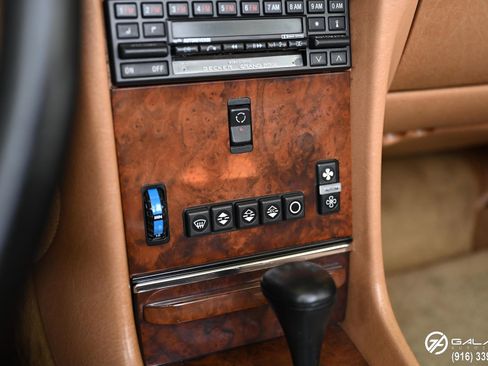 Used 1987 Mercedes-Benz 560 SL image 38