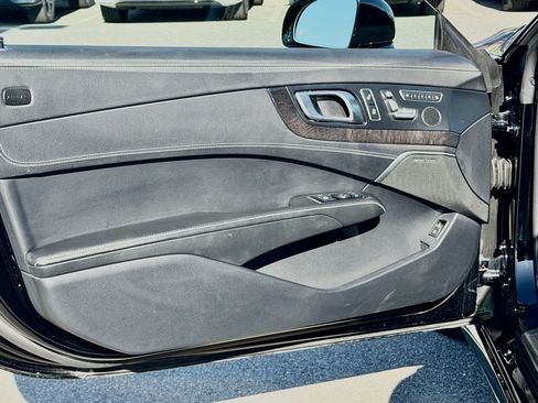 Used 2013 Mercedes-Benz SL 63 AMG image 17