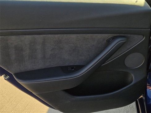 Used 2022 Tesla Model 3 Long Range image 9