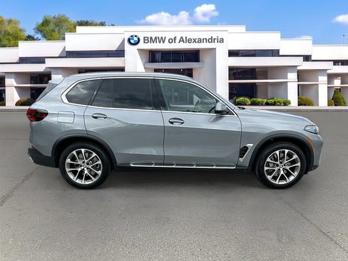 Used 2026 BMW X5 xDrive50e w/ Executive Package AWD/4WD image 8