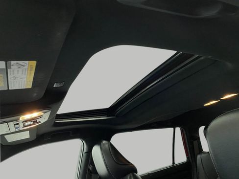 Used 2021 Toyota Highlander XSE image 32