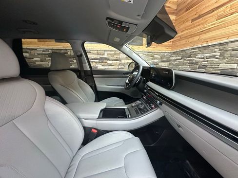 Used 2024 Hyundai Palisade SEL AWD/4WD image 14