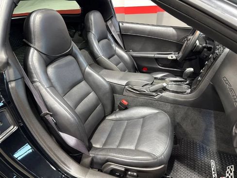 Used 2008 Chevrolet Corvette Coupe w/ Preferred Equipment Group RWD image 17