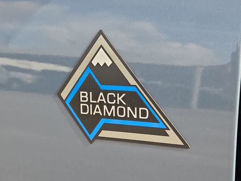 Used 2024 Ford Bronco Black Diamond AWD/4WD image 11