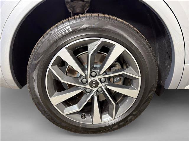 Used 2021 Audi Q5 2.0T Premium Plus w/ Premium Plus Package AWD/4WD image 18