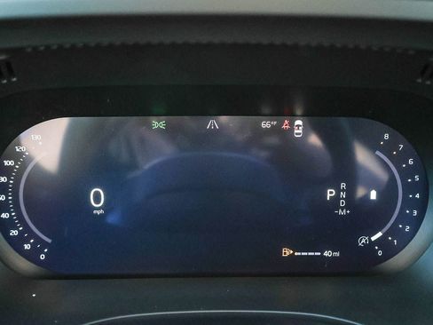 New 2026 Volvo XC60 B5 Plus w/ Climate Package PRO AWD/4WD image 34
