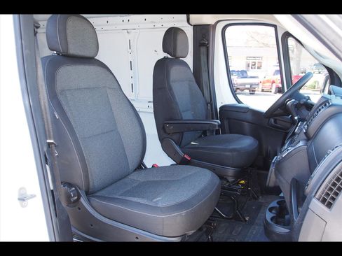 Used 2023 RAM ProMaster 2500 image 12