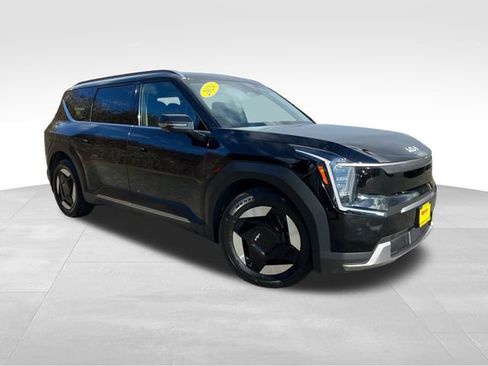 Used 2024 Kia EV9 Wind image 1