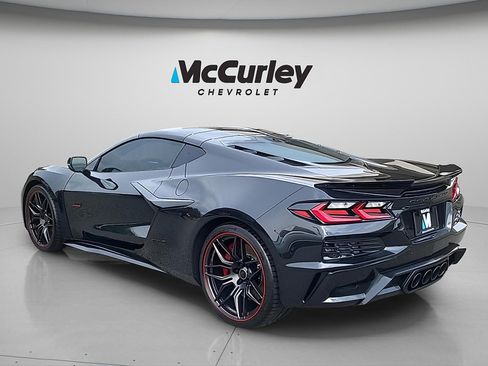 Used 2023 Chevrolet Corvette Z06 RWD image 5